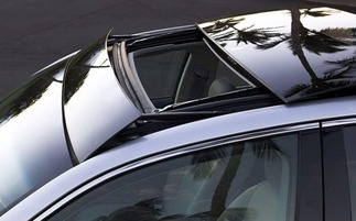 汽车天窗的隐藏妙用，连老司机都可能不知道！